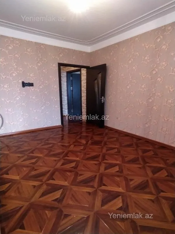 Satılır 2 otaqlı köhnə tikili 40 m²