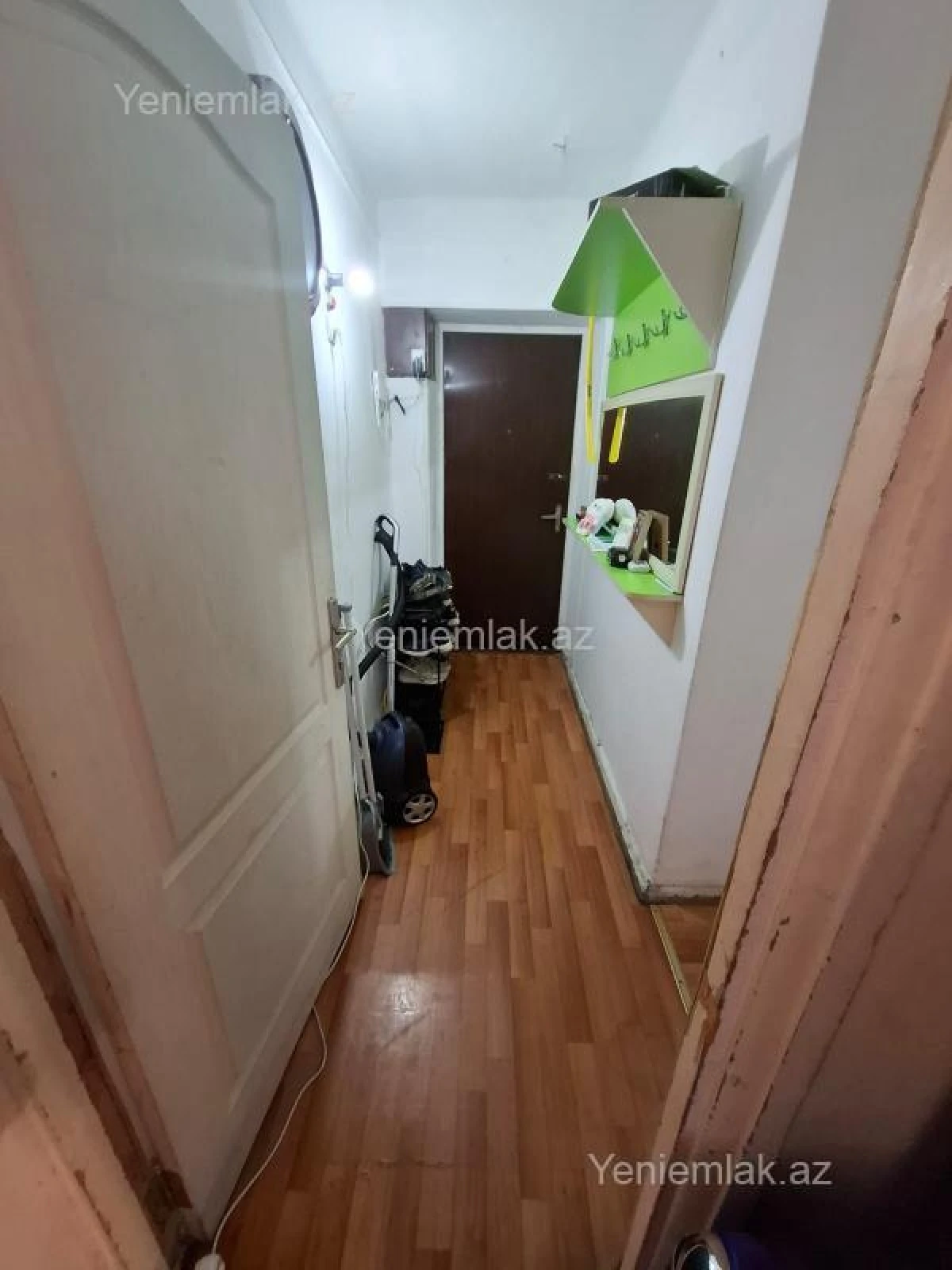 Satılır 1 otaqlı köhnə tikili 40 m²
