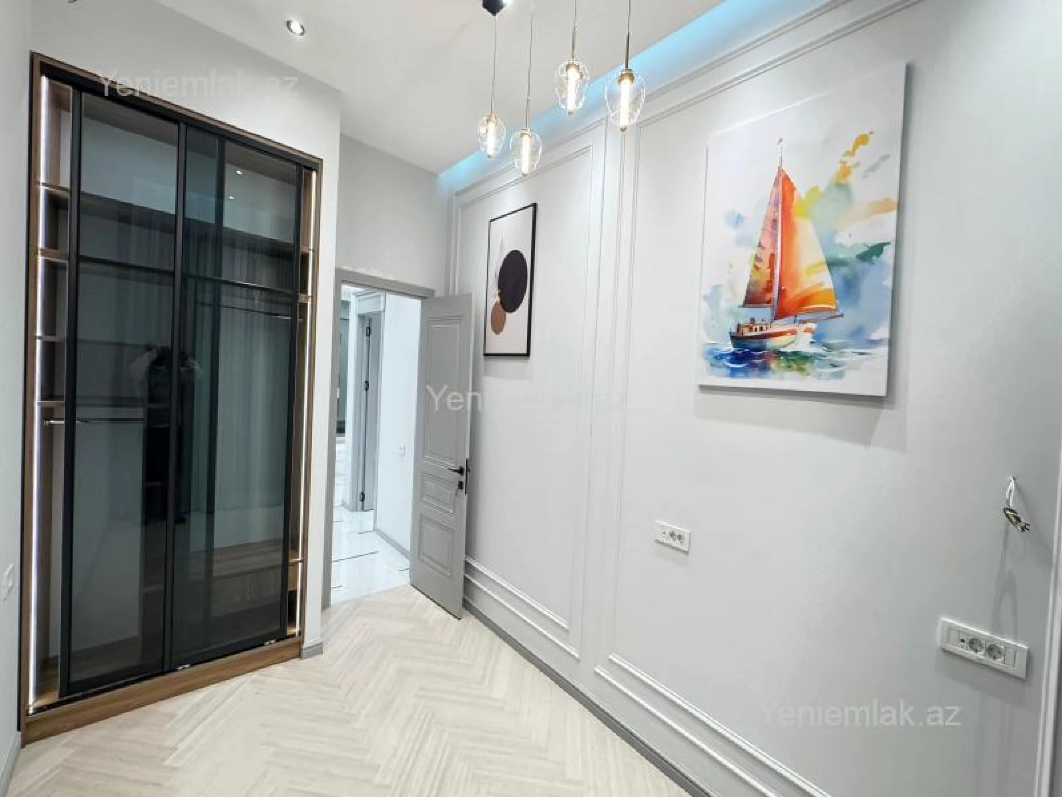 Satılır 3 otaqlı yeni tikili 125 m²