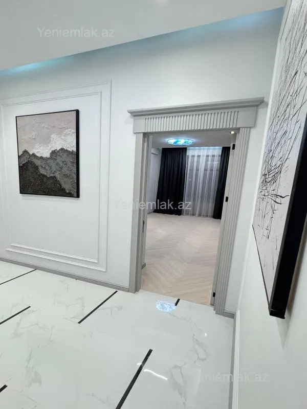 Satılır 3 otaqlı yeni tikili 125 m²