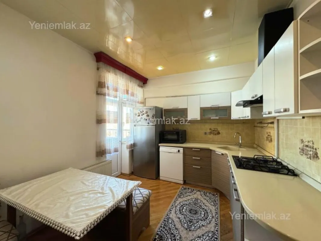 Satılır 3 otaqlı yeni tikili 115 m²