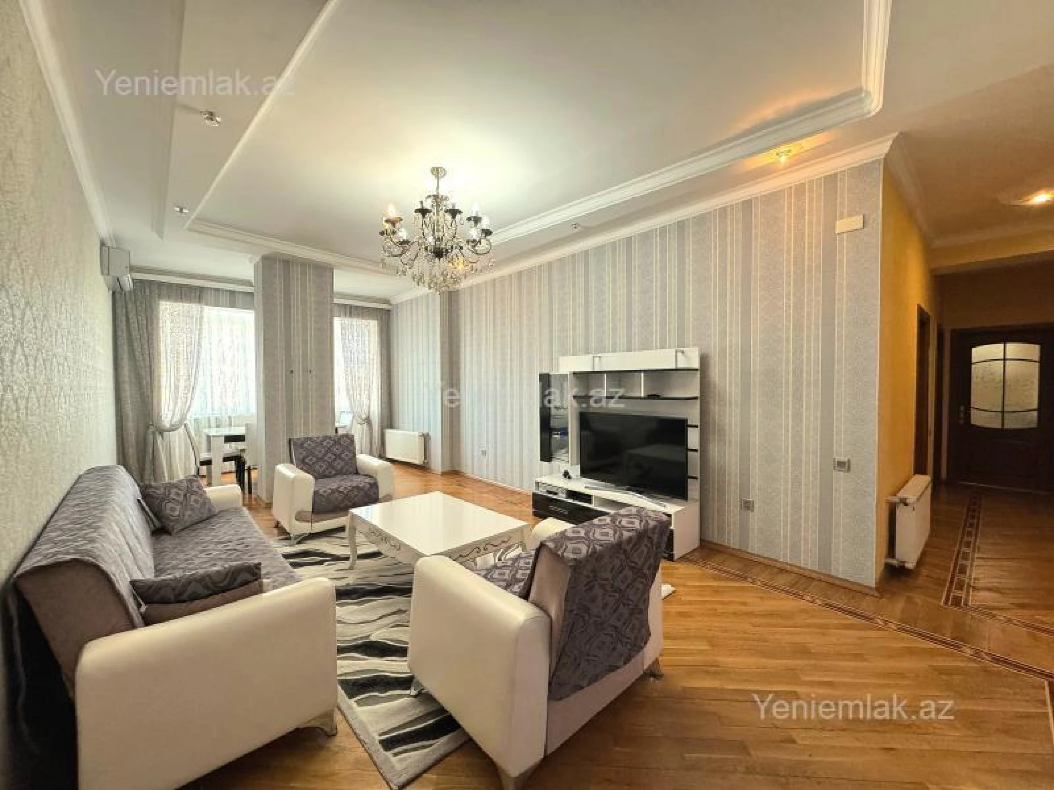 Satılır 3 otaqlı yeni tikili 115 m²