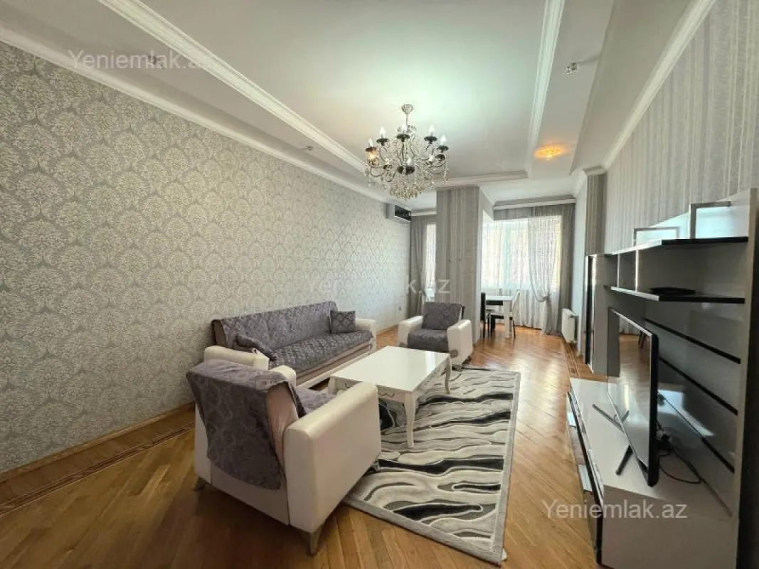 Satılır 3 otaqlı yeni tikili 115 m²