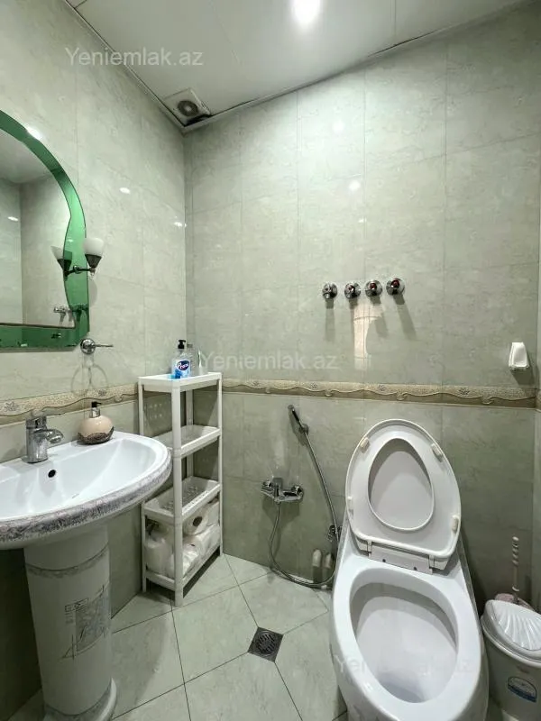 Satılır 3 otaqlı yeni tikili 115 m²