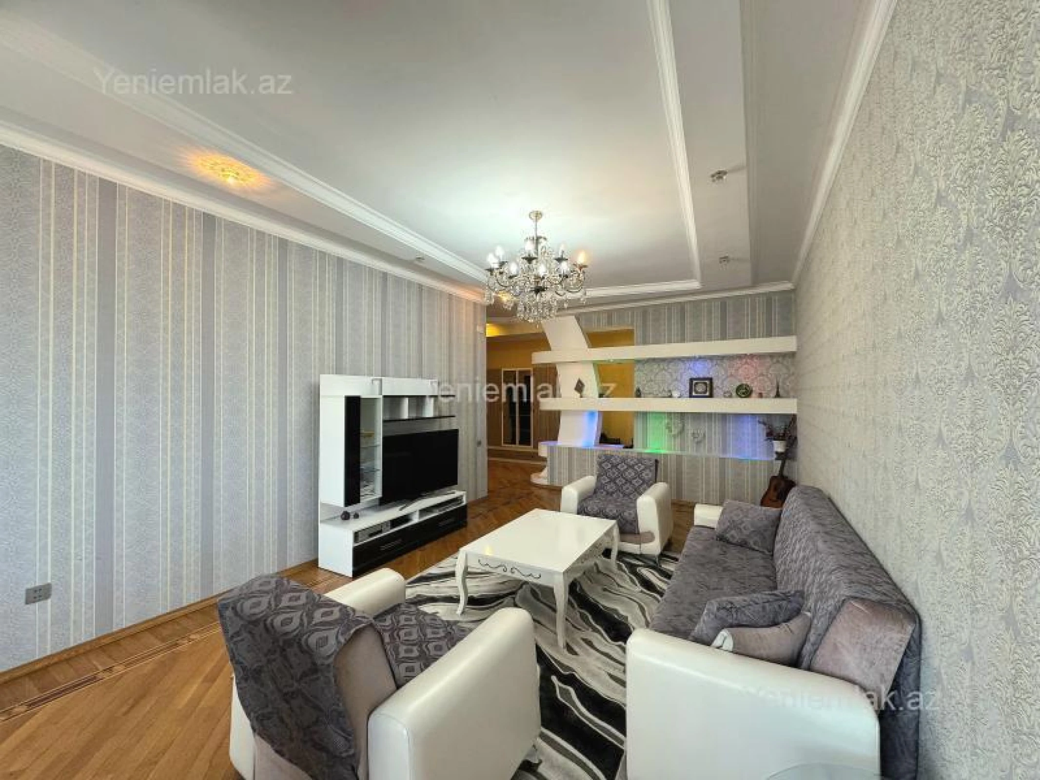 Satılır 3 otaqlı yeni tikili 115 m²