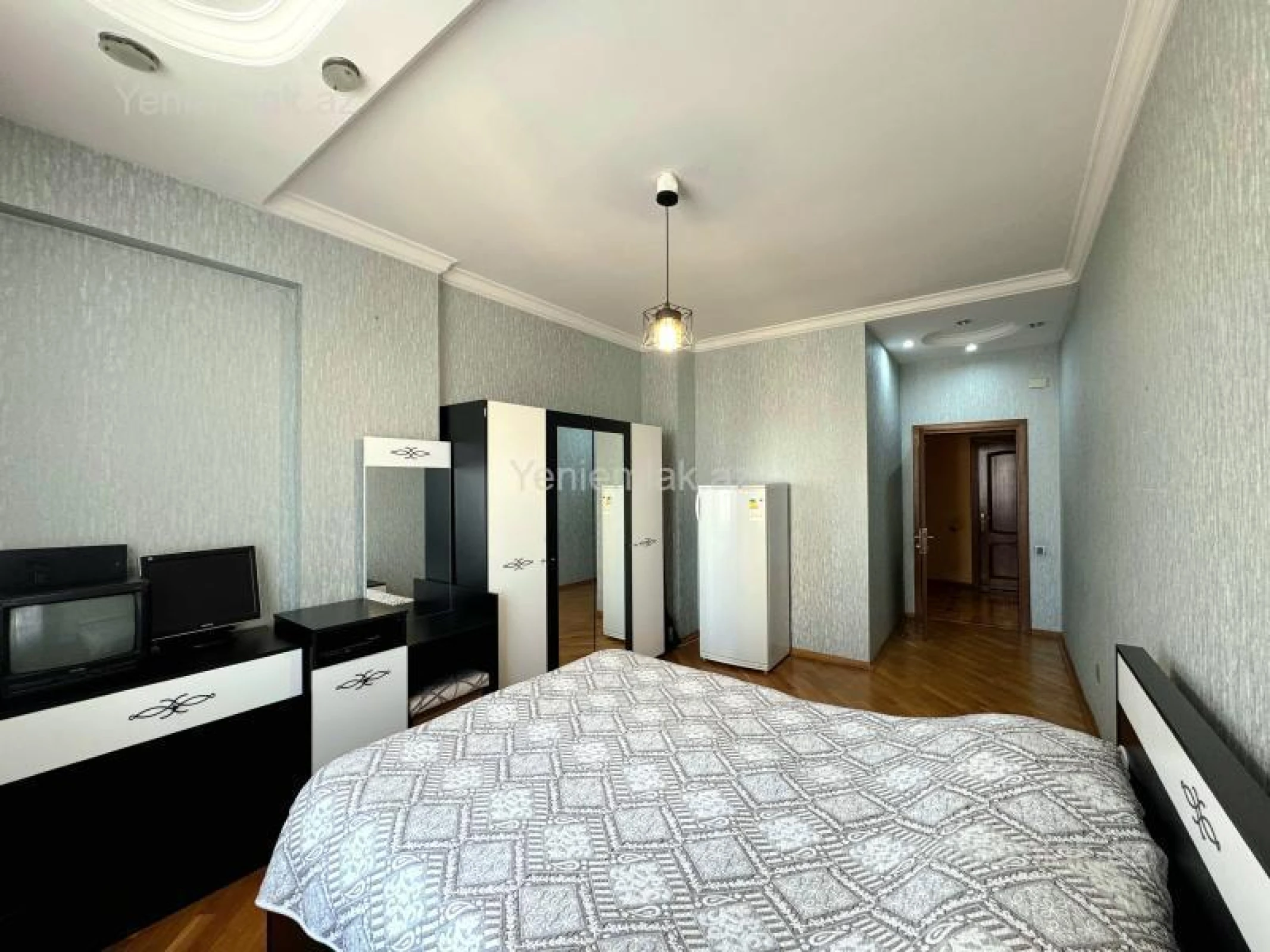 Satılır 3 otaqlı yeni tikili 115 m²