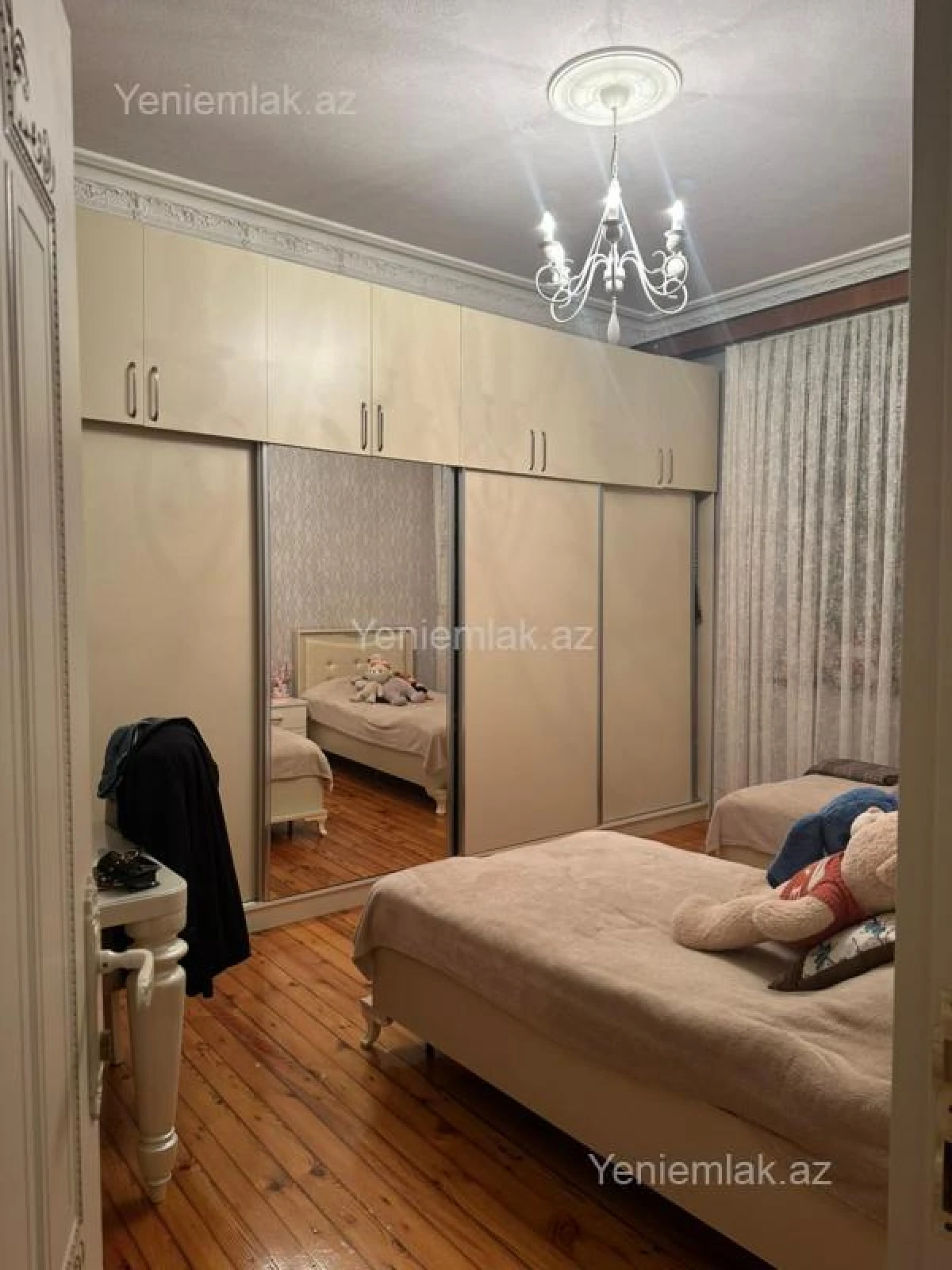 Satılır 3 otaqlı köhnə tikili 100 m²