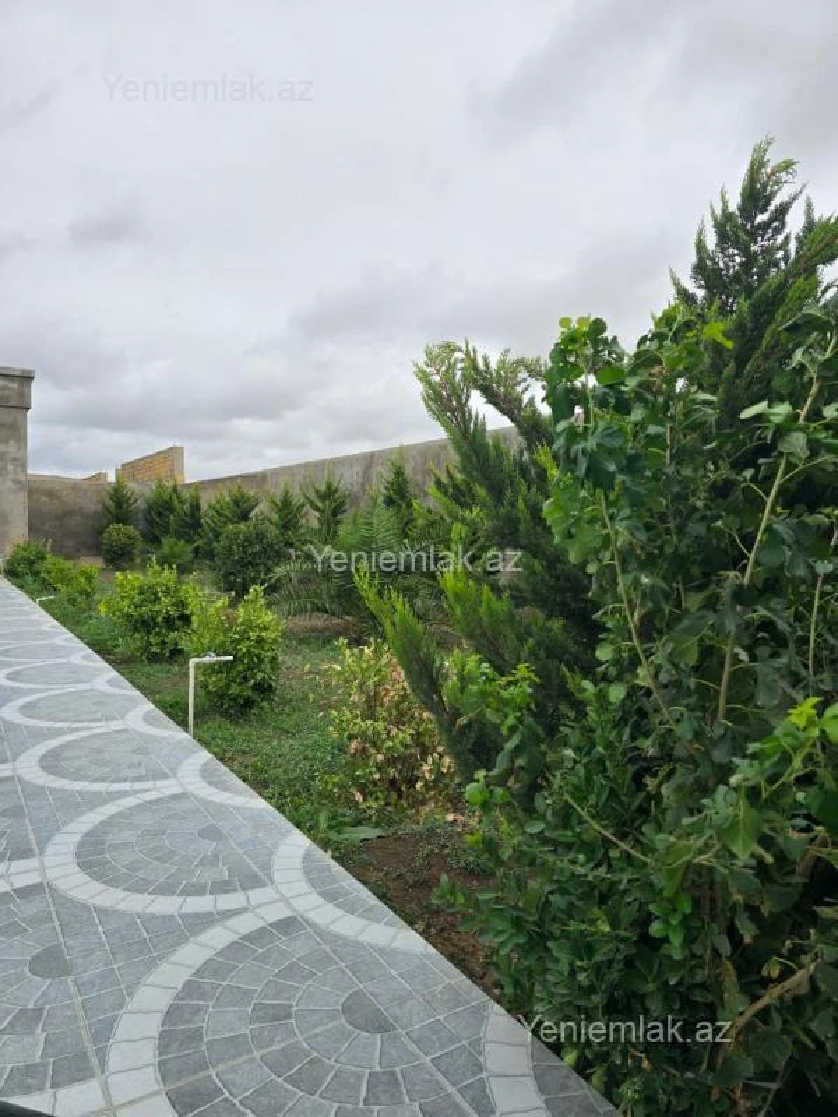 Satılır 5 otaqlı həyət evi 250 m²