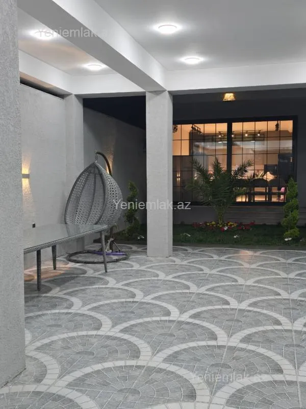 Satılır 5 otaqlı həyət evi 250 m²