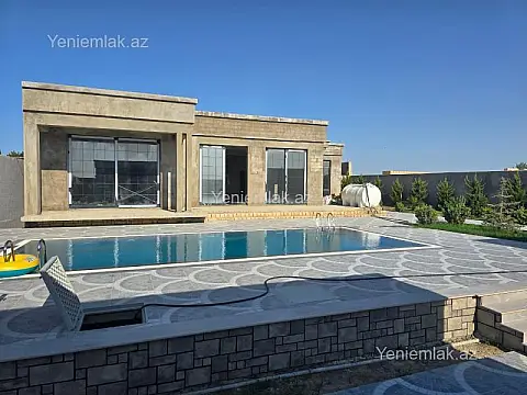 Satılır 5 otaqlı həyət evi 250 m²