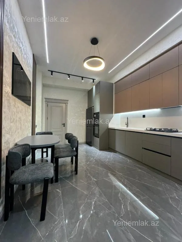 Satılır 2 otaqlı yeni tikili 96 m²