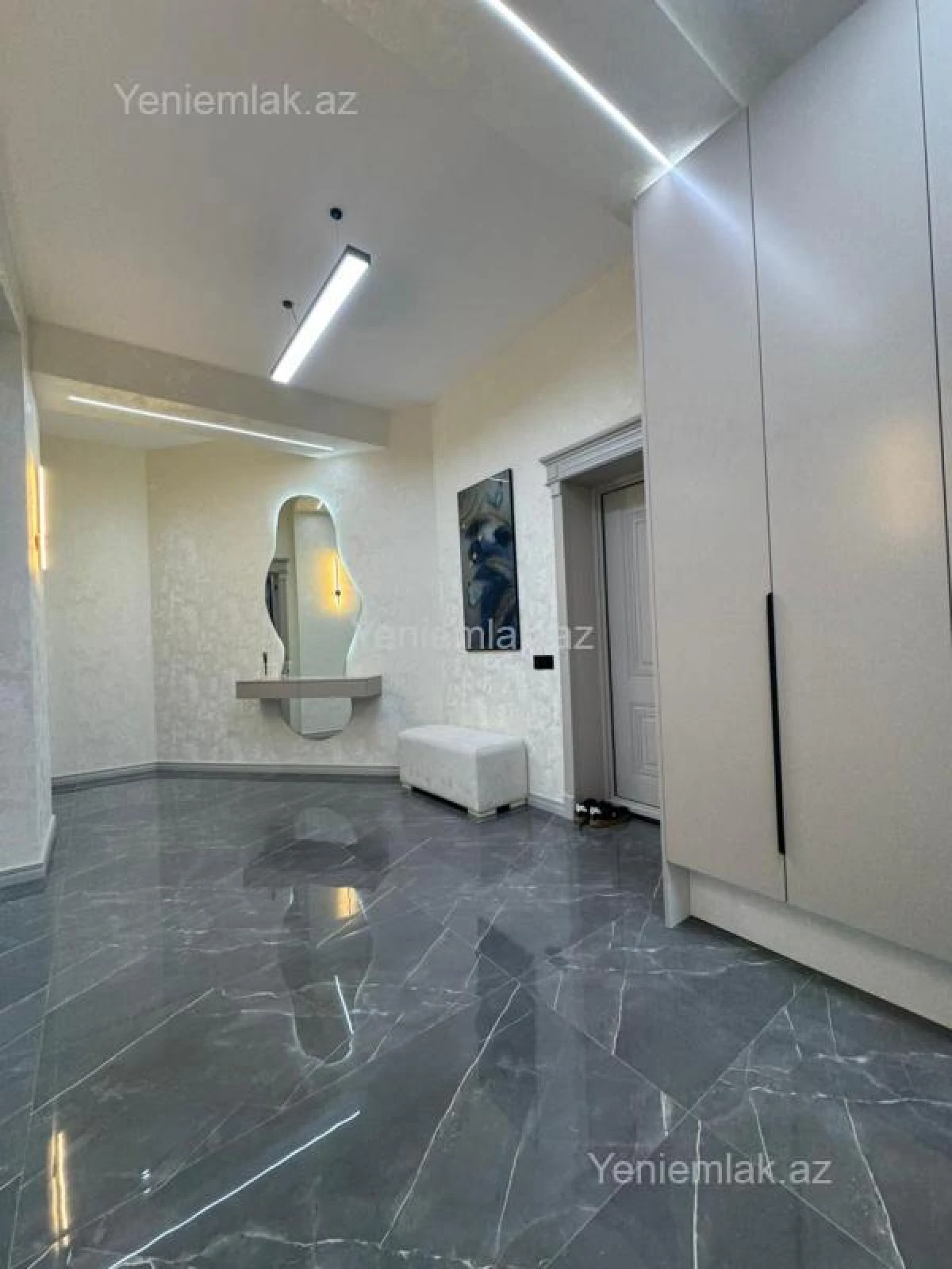 Satılır 2 otaqlı yeni tikili 96 m²