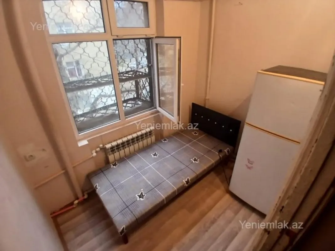 Satılır 2 otaqlı köhnə tikili 35 m²