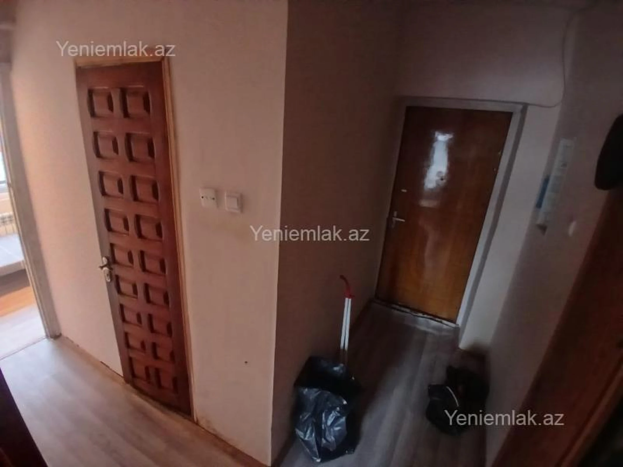Satılır 2 otaqlı köhnə tikili 35 m²