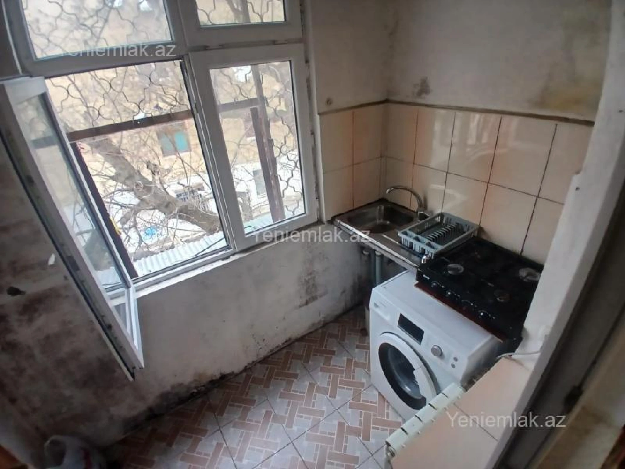Satılır 2 otaqlı köhnə tikili 35 m²