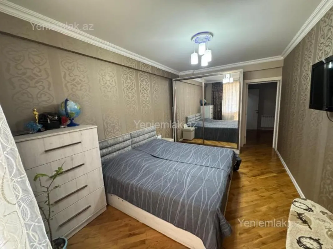 Satılır 3 otaqlı yeni tikili 120 m²