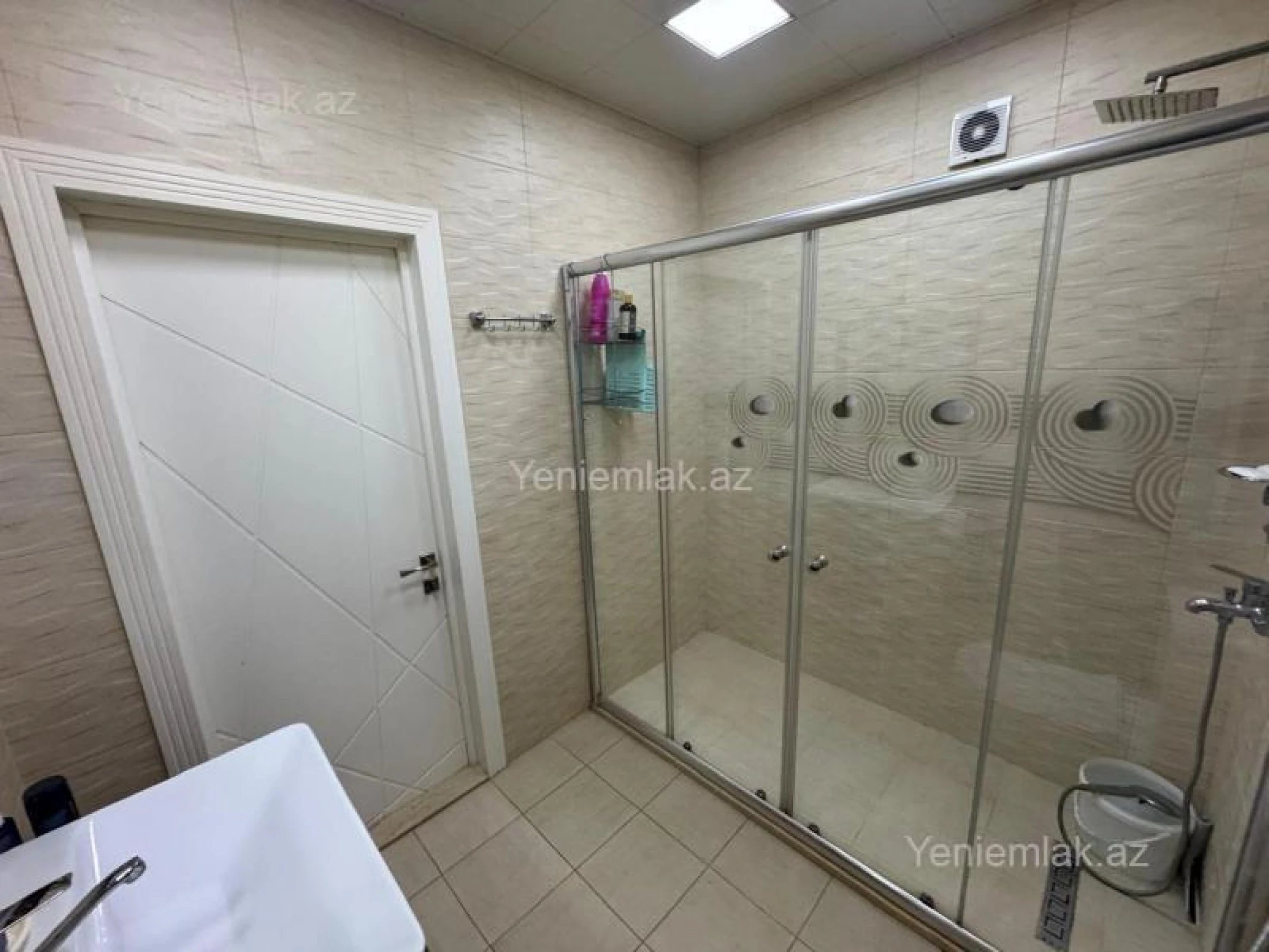 Satılır 3 otaqlı yeni tikili 120 m²