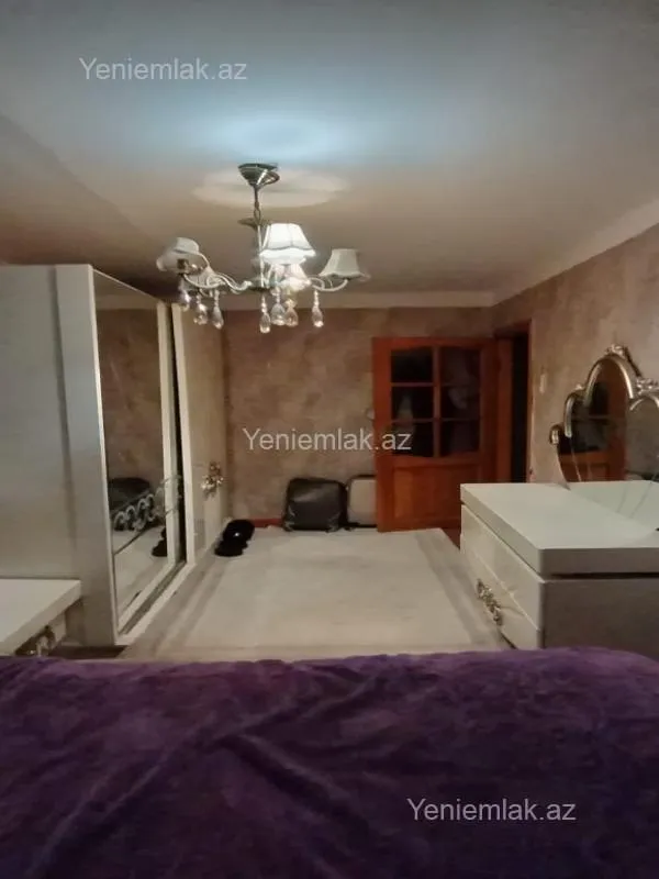 Satılır 4 otaqlı köhnə tikili 88 m²