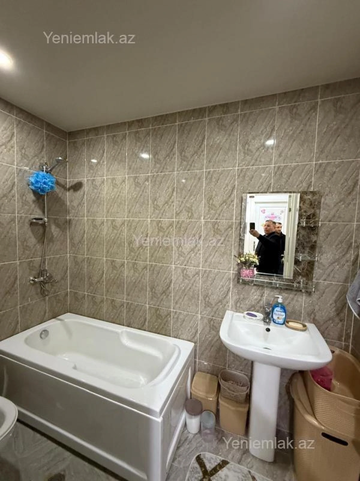 Satılır 3 otaqlı yeni tikili 73 m²