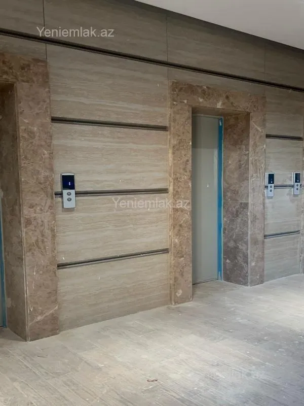 Satılır 3 otaqlı yeni tikili 77 m²