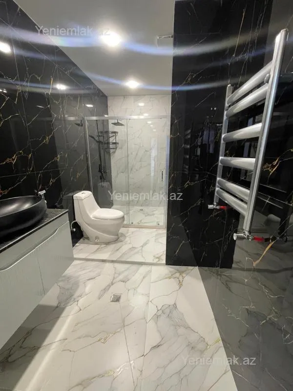 Satılır 3 otaqlı yeni tikili 122 m²