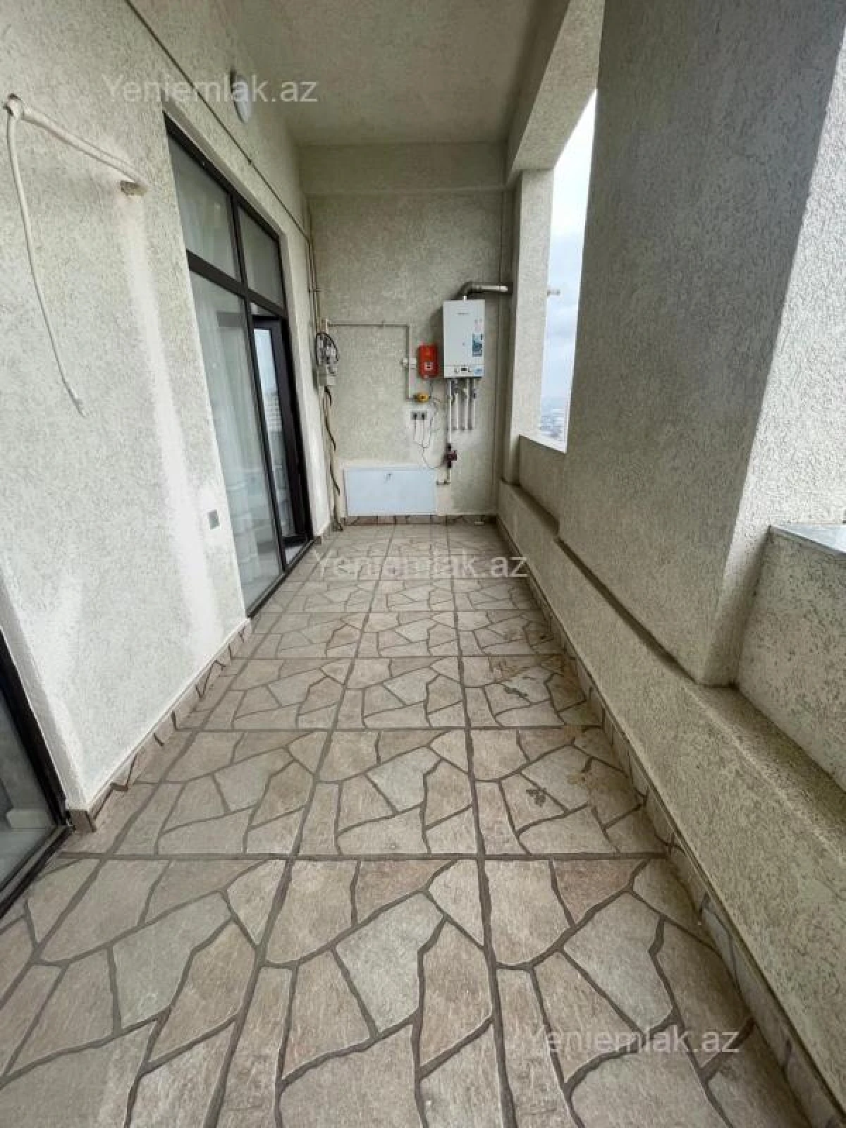 Satılır 3 otaqlı yeni tikili 122 m²