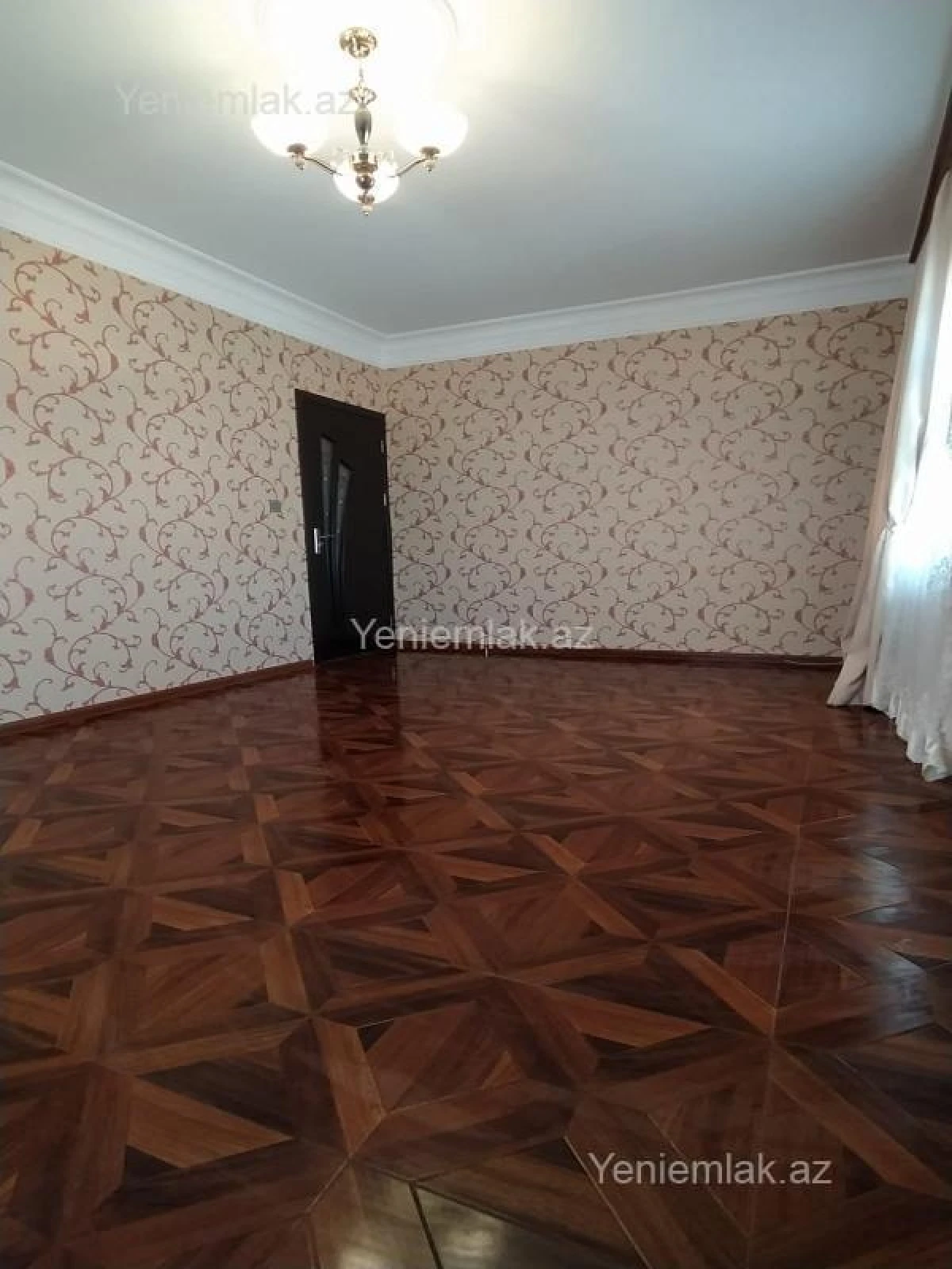 Satılır 2 otaqlı köhnə tikili 60 m²