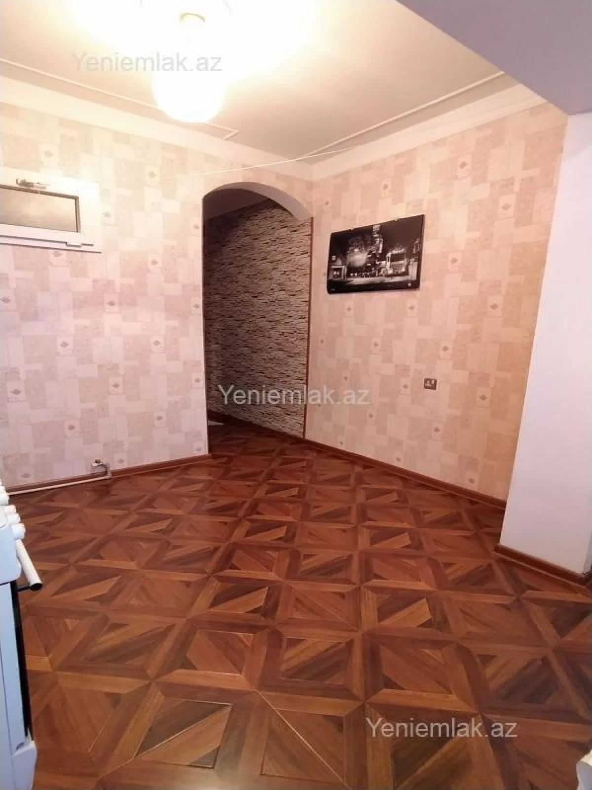 Satılır 2 otaqlı köhnə tikili 60 m²