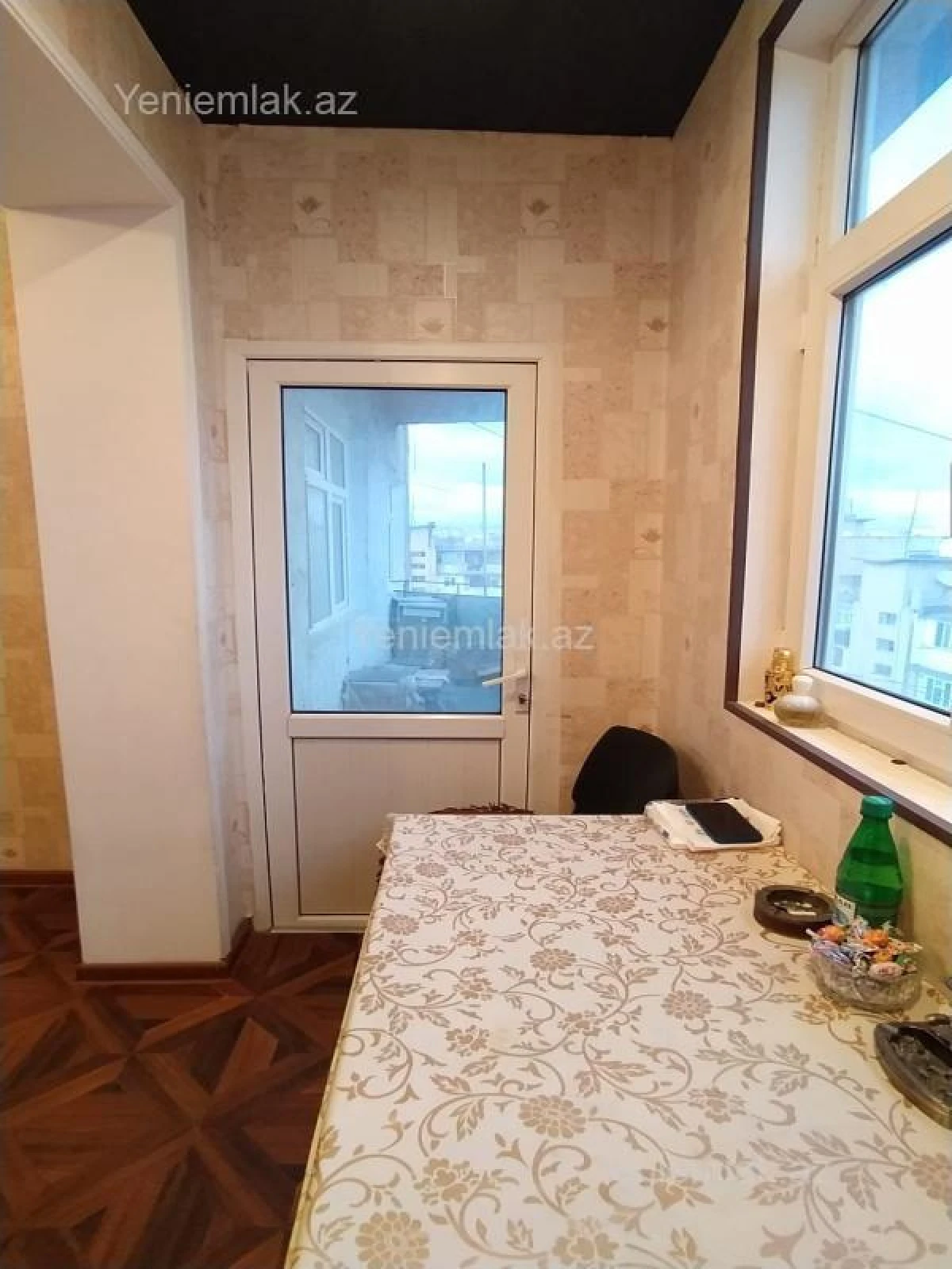 Satılır 2 otaqlı köhnə tikili 60 m²
