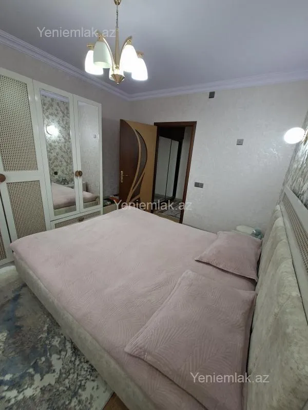 Satılır 2 otaqlı köhnə tikili 60 m²