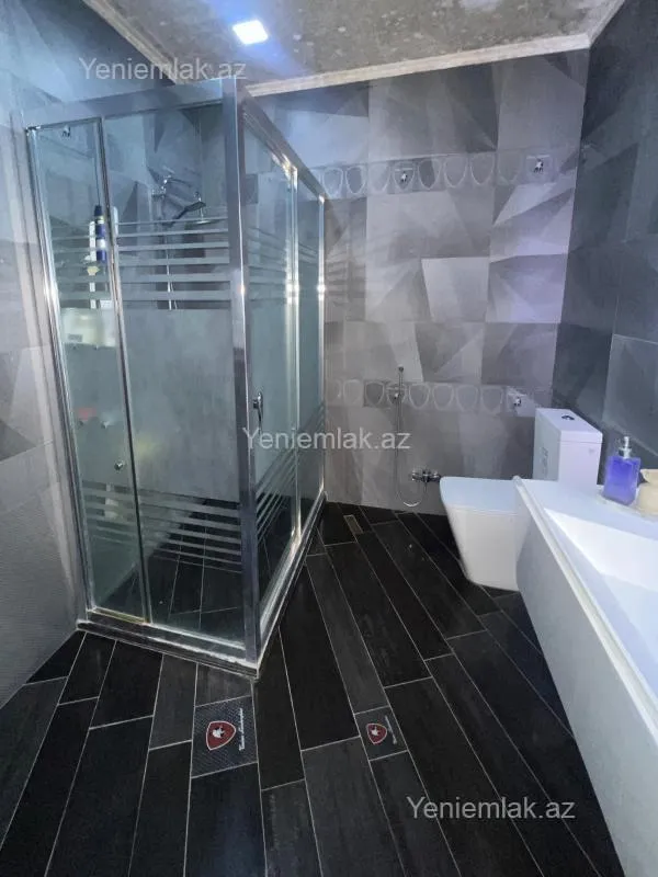 Satılır 4 otaqlı yeni tikili 207 m²