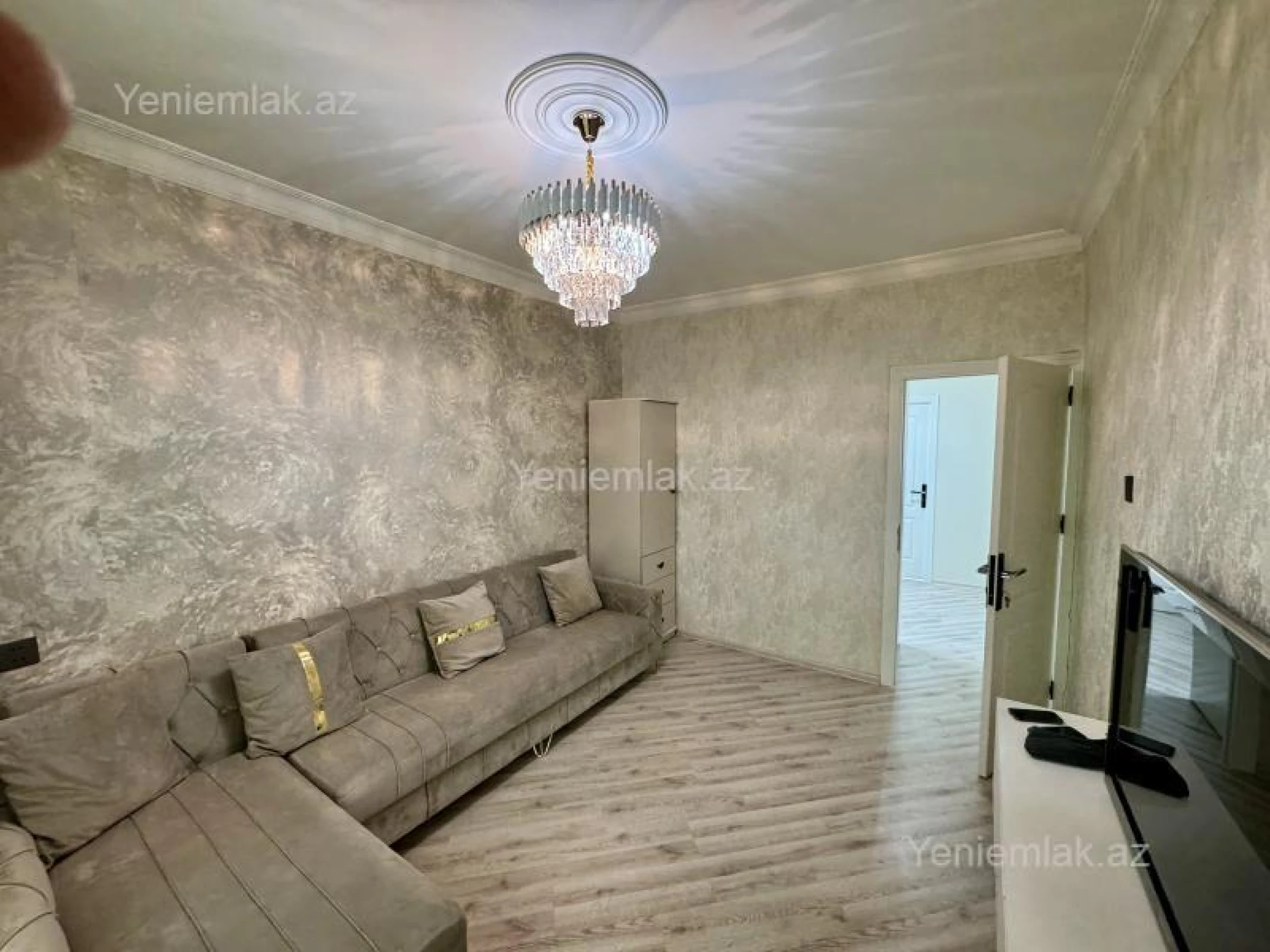 Satılır 3 otaqlı köhnə tikili 80 m²