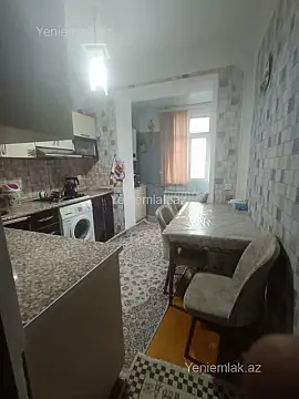 Satılır 2 otaqlı köhnə tikili 56 m²