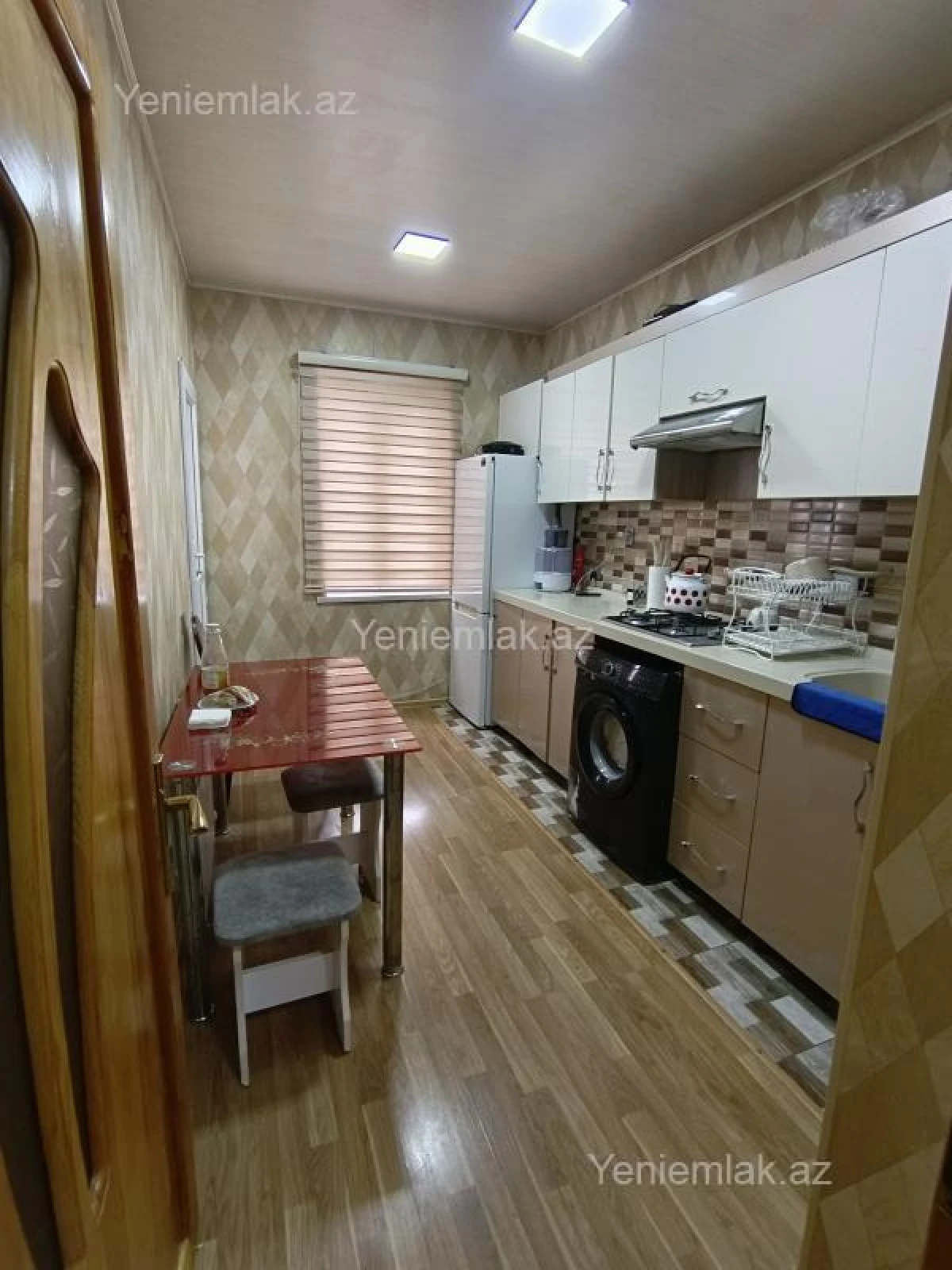 Satılır 3 otaqlı köhnə tikili 70 m²