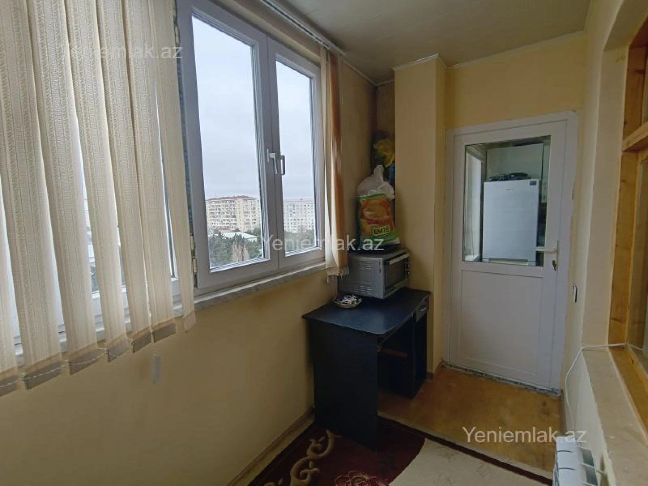 Satılır 3 otaqlı köhnə tikili 70 m²
