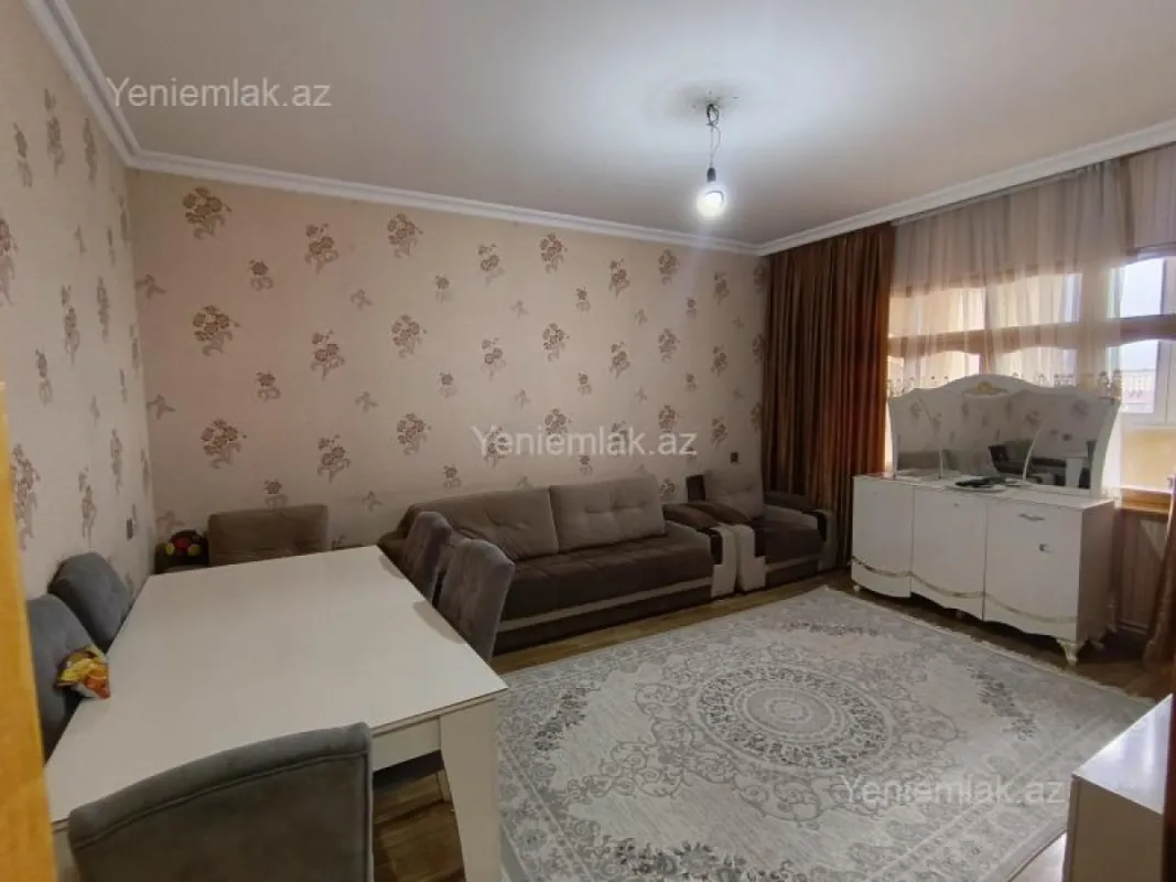 Satılır 3 otaqlı köhnə tikili 70 m²