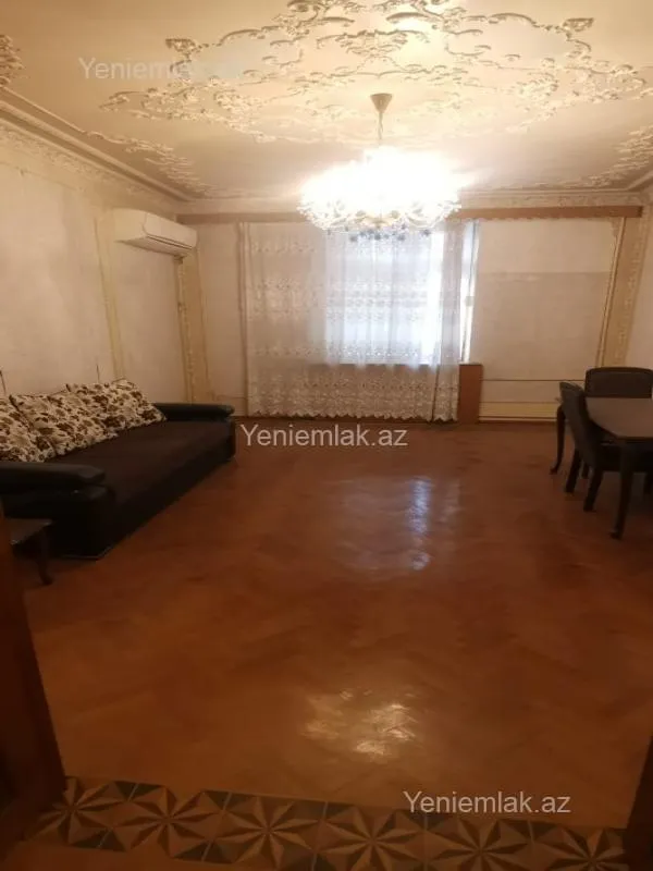 Satılır 3 otaqlı köhnə tikili 90 m²