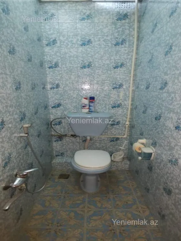 Satılır 3 otaqlı köhnə tikili 90 m²