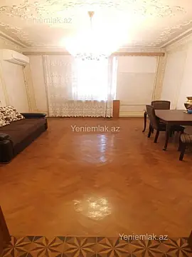 Satılır 3 otaqlı köhnə tikili 90 m²