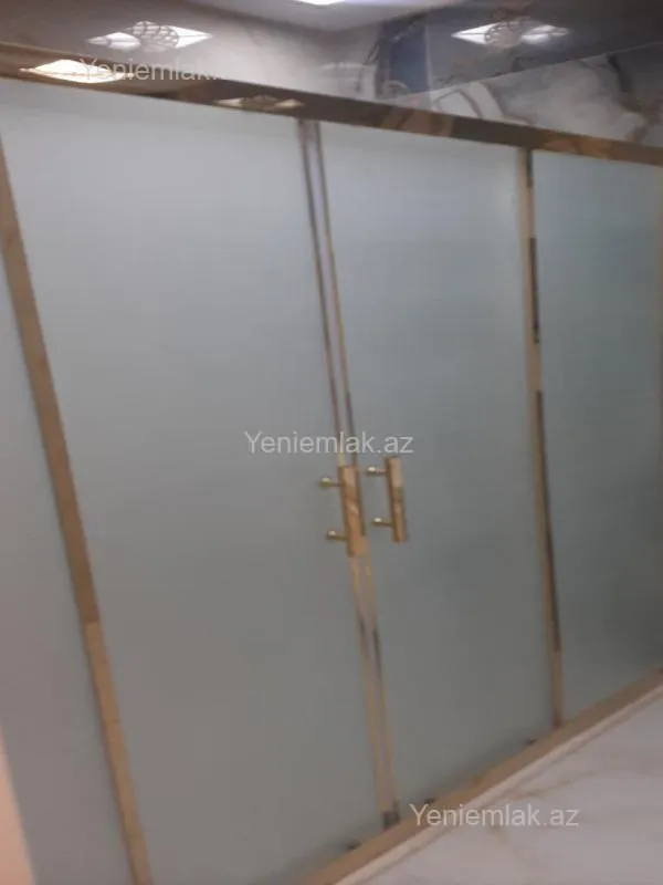 Satılır 3 otaqlı yeni tikili 170 m²