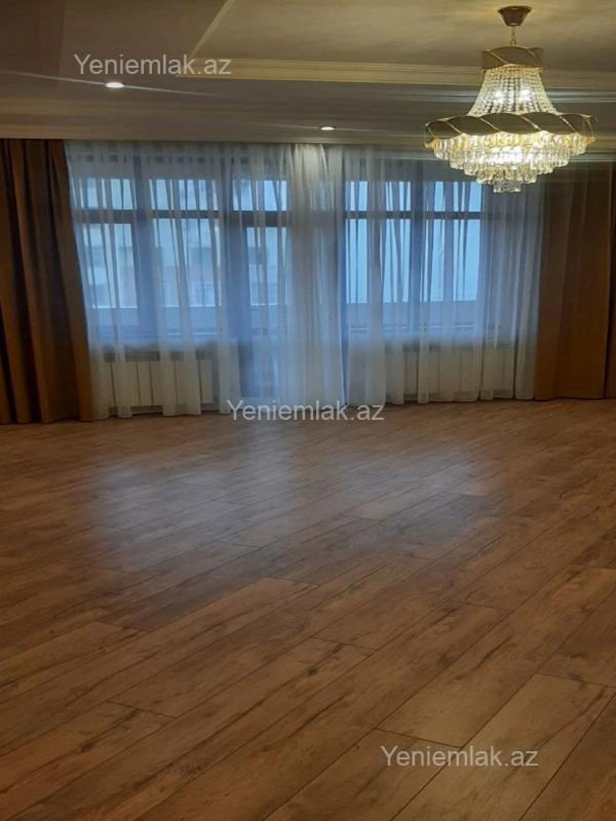 Satılır 3 otaqlı yeni tikili 170 m²