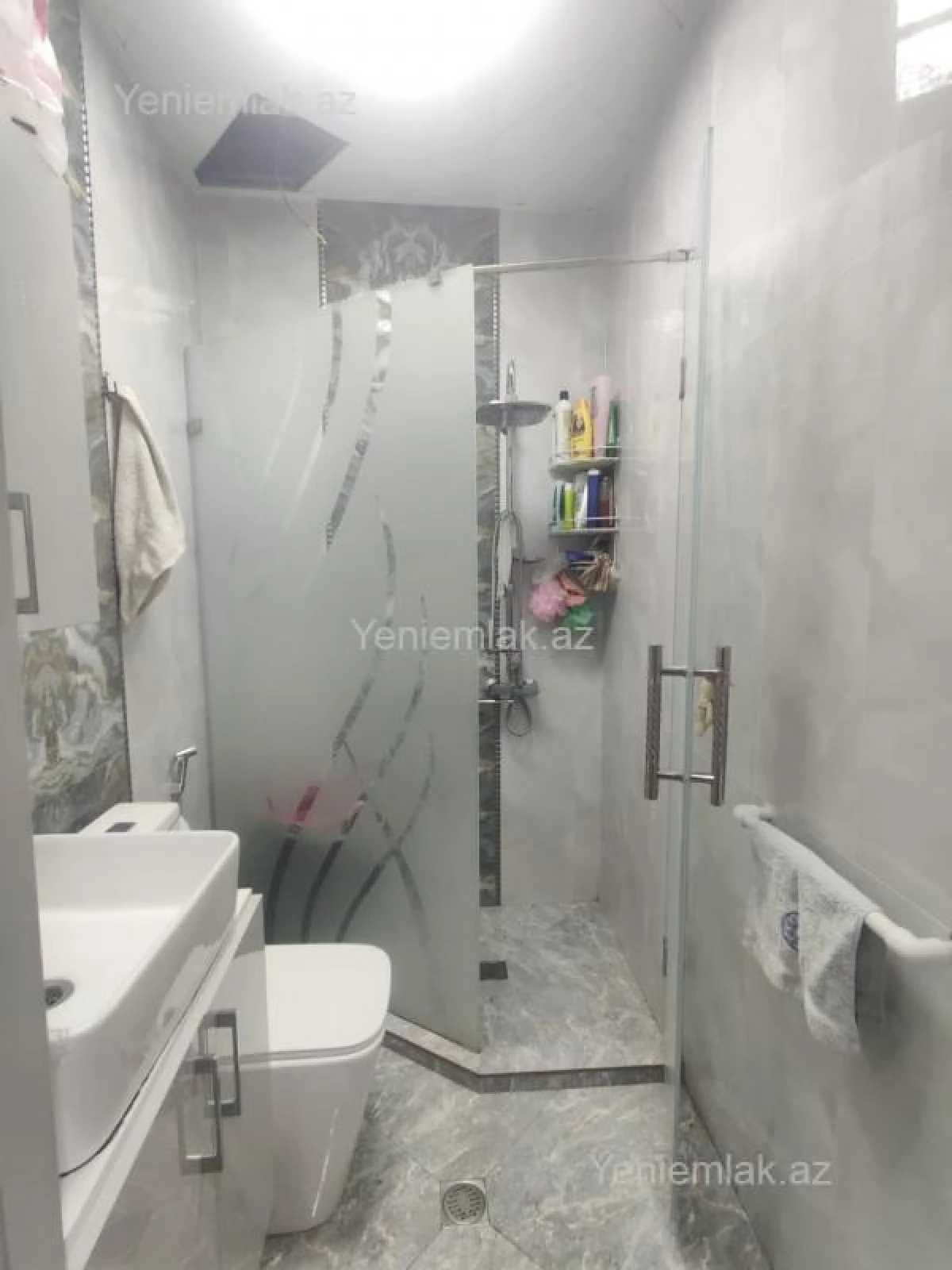 Satılır 3 otaqlı yeni tikili 70 m²