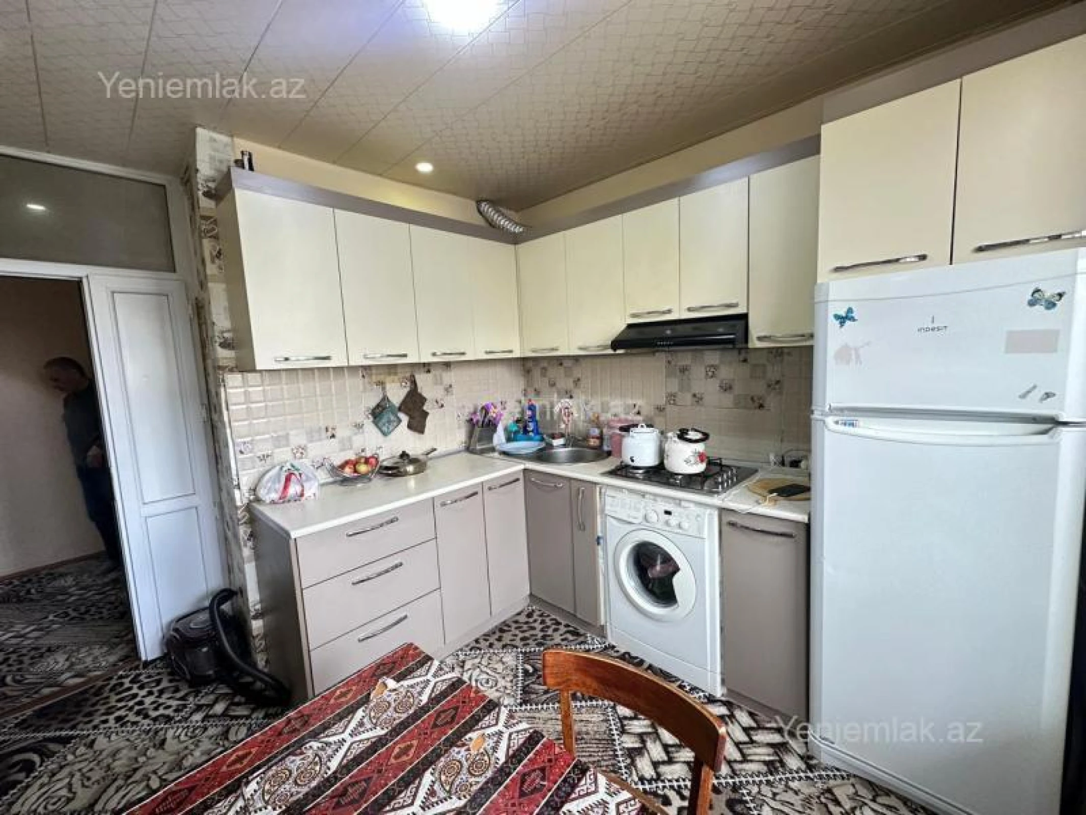 Satılır 3 otaqlı köhnə tikili 75 m²