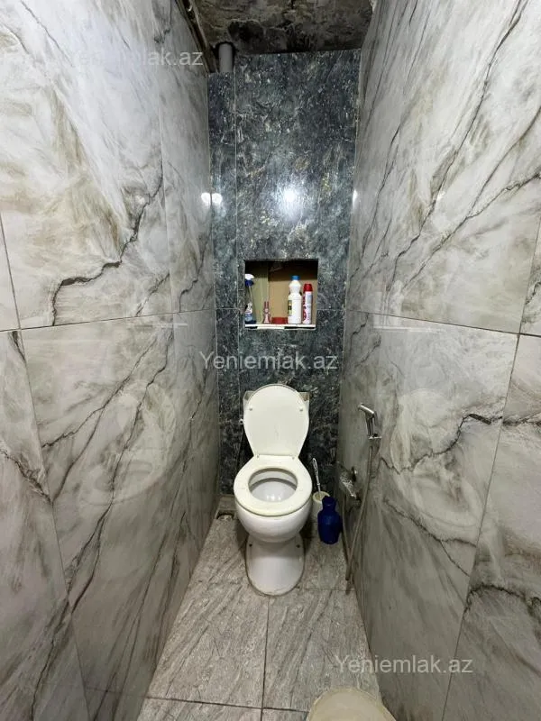 Satılır 3 otaqlı köhnə tikili 75 m²
