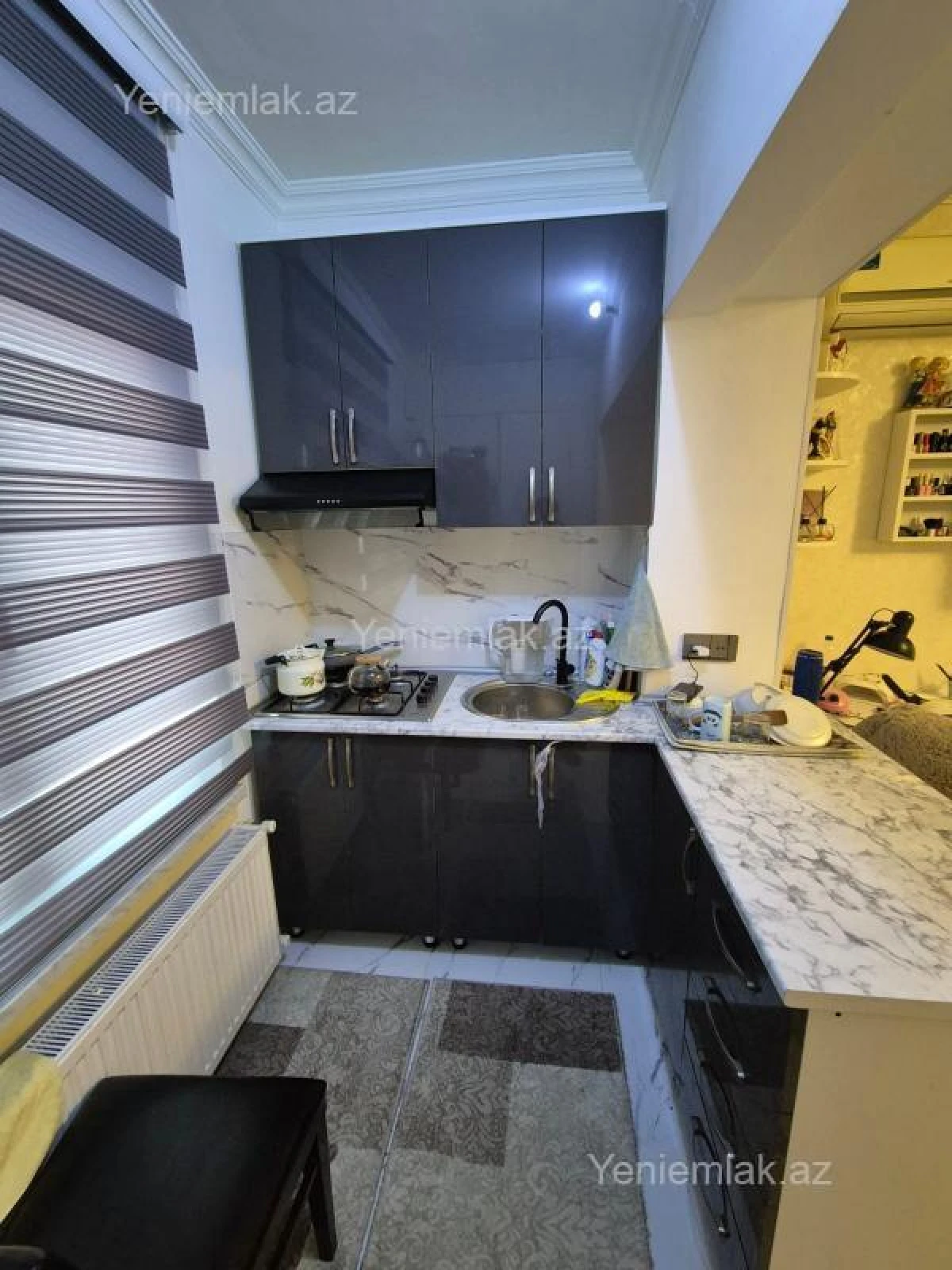 Satılır 1 otaqlı köhnə tikili 38 m²