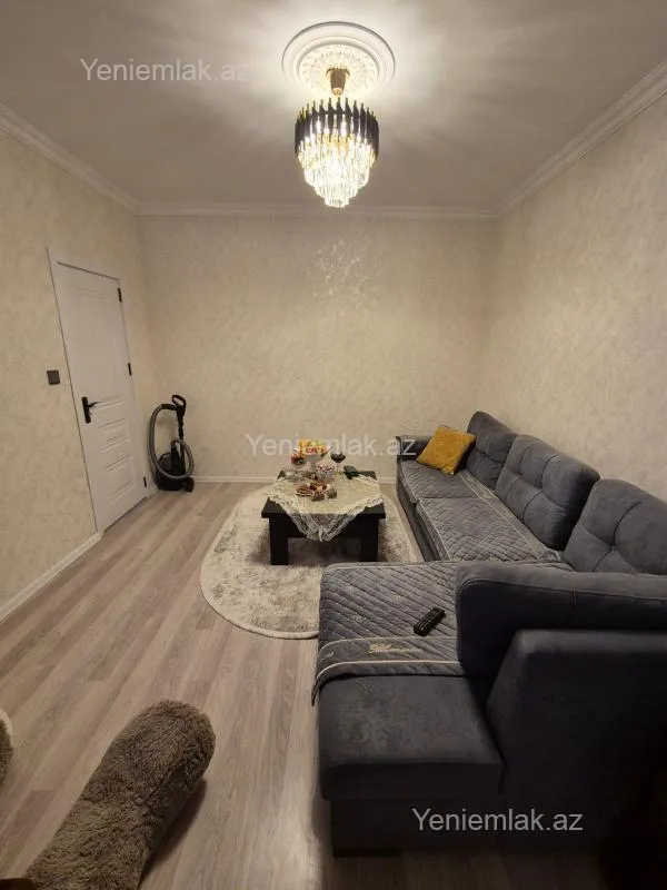 Satılır 1 otaqlı köhnə tikili 38 m²