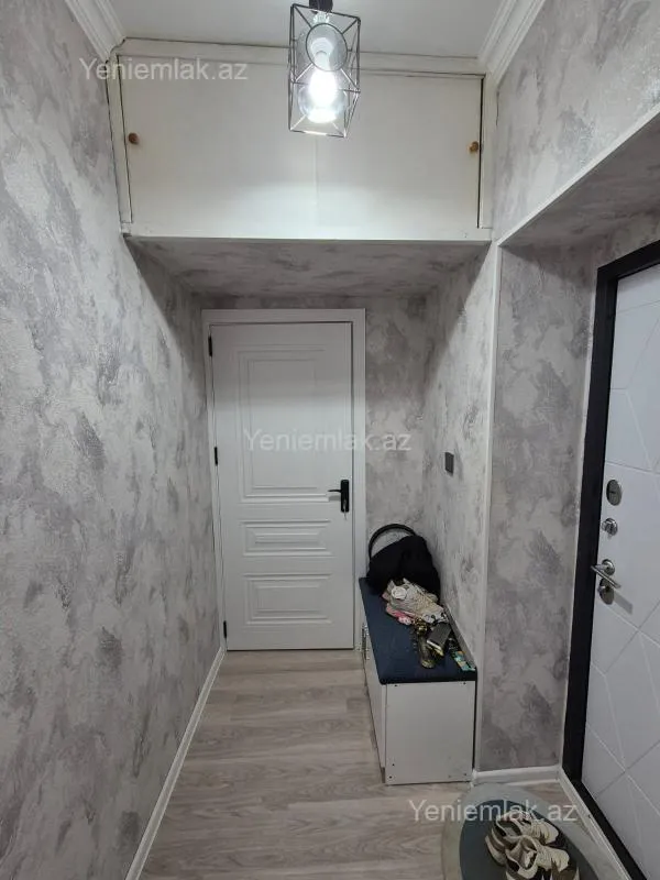 Satılır 1 otaqlı köhnə tikili 38 m²