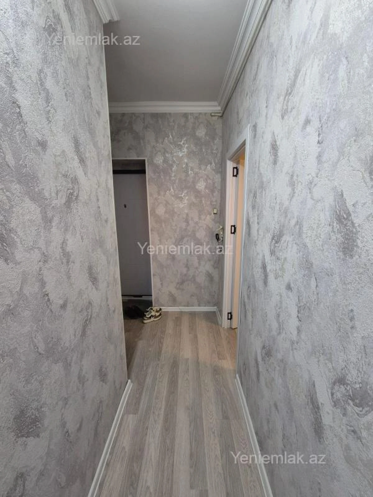 Satılır 1 otaqlı köhnə tikili 38 m²