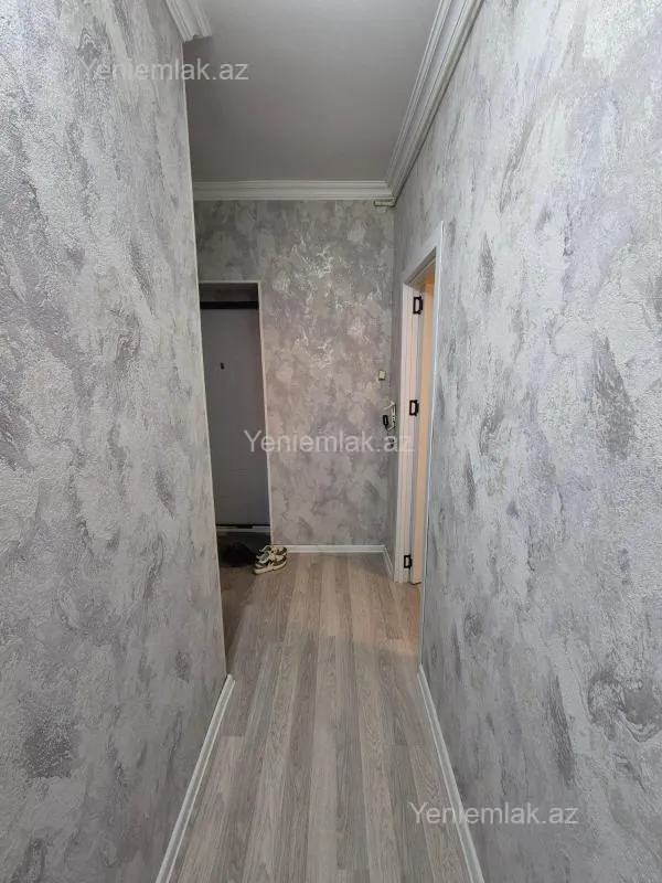 Satılır 1 otaqlı köhnə tikili 38 m²