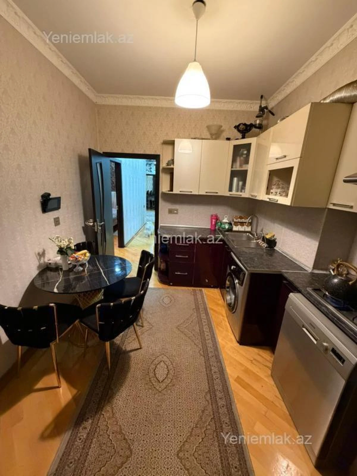Satılır 4 otaqlı yeni tikili 135 m²